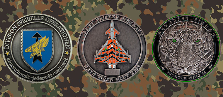 Drei individuelle Challenge Coins