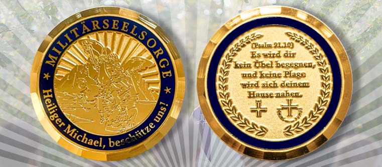 Militärseelsorge-Coin in Gold mit blauer Emaille als stetiger Begleiter