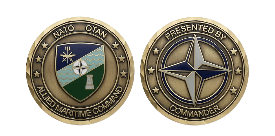 Challenge Coin des NATO Allied Maritime Command, Vorder- und Rückseite