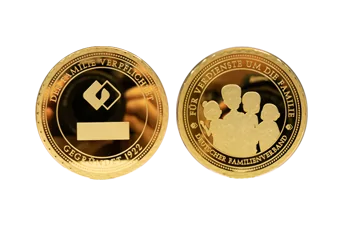 Vorder- und Rückansicht der Individuelle Ehrenmedaille Familienverband